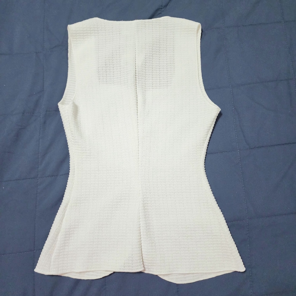 H&M White Textured Vest - Picture 4 of 6
